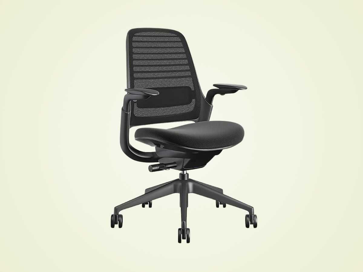 Picture of Steelcase Series 1 Review: Optimal Comfort and Durability for Gamers